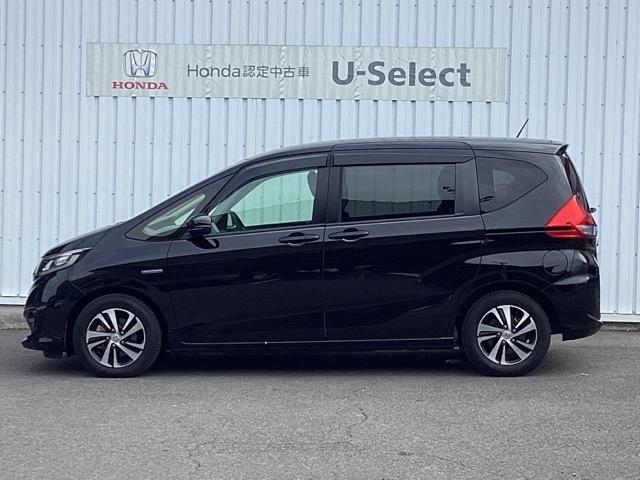 フリードハイブリッド ハイブリッド・ＥＸ　地デジフルセグＴＶ　シ－トヒ－タ－　整備記録簿　リヤカメラ　ＬＥＤライト　フルオートエアコン　ＡＢＳ　ＤＶＤ再生可　ウォークスルー　サイドエアバッグ　キーフリー　ナビ＆ＴＶ　アイドリングストップ（10枚目）