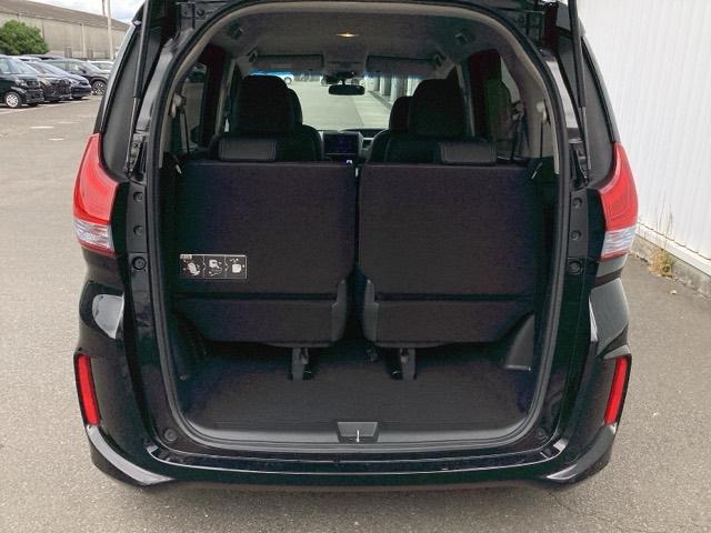 フリードハイブリッド ハイブリッド・ＥＸ　地デジフルセグＴＶ　シ－トヒ－タ－　整備記録簿　リヤカメラ　ＬＥＤライト　フルオートエアコン　ＡＢＳ　ＤＶＤ再生可　ウォークスルー　サイドエアバッグ　キーフリー　ナビ＆ＴＶ　アイドリングストップ（19枚目）