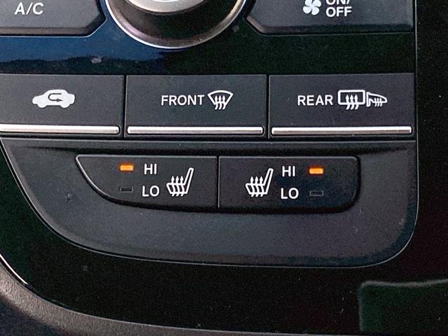 フリードハイブリッド ハイブリッド・ＥＸ　地デジフルセグＴＶ　シ－トヒ－タ－　整備記録簿　リヤカメラ　ＬＥＤライト　フルオートエアコン　ＡＢＳ　ＤＶＤ再生可　ウォークスルー　サイドエアバッグ　キーフリー　ナビ＆ＴＶ　アイドリングストップ（23枚目）