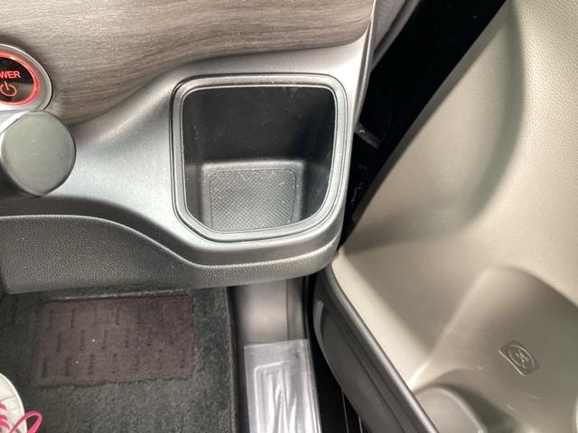 フリードハイブリッド ハイブリッド・ＥＸ　地デジフルセグＴＶ　シ－トヒ－タ－　整備記録簿　リヤカメラ　ＬＥＤライト　フルオートエアコン　ＡＢＳ　ＤＶＤ再生可　ウォークスルー　サイドエアバッグ　キーフリー　ナビ＆ＴＶ　アイドリングストップ（33枚目）