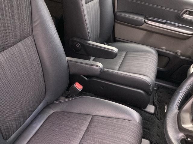 フリードハイブリッド ハイブリッド・ＥＸ　地デジフルセグＴＶ　シ－トヒ－タ－　整備記録簿　リヤカメラ　ＬＥＤライト　フルオートエアコン　ＡＢＳ　ＤＶＤ再生可　ウォークスルー　サイドエアバッグ　キーフリー　ナビ＆ＴＶ　アイドリングストップ（38枚目）