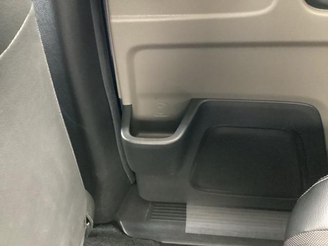 フリードハイブリッド ハイブリッド・ＥＸ　地デジフルセグＴＶ　シ－トヒ－タ－　整備記録簿　リヤカメラ　ＬＥＤライト　フルオートエアコン　ＡＢＳ　ＤＶＤ再生可　ウォークスルー　サイドエアバッグ　キーフリー　ナビ＆ＴＶ　アイドリングストップ（41枚目）