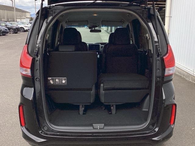 フリードハイブリッド ハイブリッド・ＥＸ　地デジフルセグＴＶ　シ－トヒ－タ－　整備記録簿　リヤカメラ　ＬＥＤライト　フルオートエアコン　ＡＢＳ　ＤＶＤ再生可　ウォークスルー　サイドエアバッグ　キーフリー　ナビ＆ＴＶ　アイドリングストップ（46枚目）