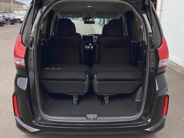 フリードハイブリッド ハイブリッド・ＥＸ　地デジフルセグＴＶ　シ－トヒ－タ－　整備記録簿　リヤカメラ　ＬＥＤライト　フルオートエアコン　ＡＢＳ　ＤＶＤ再生可　ウォークスルー　サイドエアバッグ　キーフリー　ナビ＆ＴＶ　アイドリングストップ（47枚目）