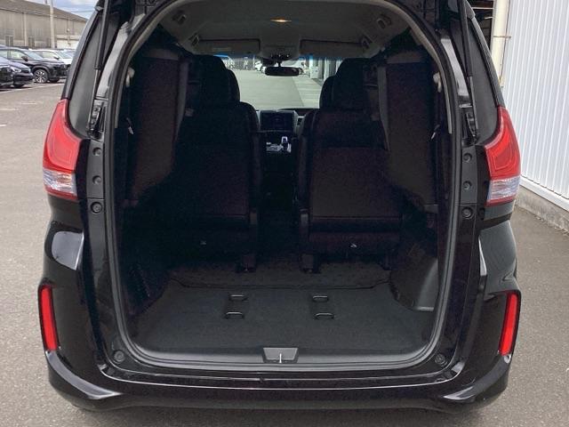 フリードハイブリッド ハイブリッド・ＥＸ　地デジフルセグＴＶ　シ－トヒ－タ－　整備記録簿　リヤカメラ　ＬＥＤライト　フルオートエアコン　ＡＢＳ　ＤＶＤ再生可　ウォークスルー　サイドエアバッグ　キーフリー　ナビ＆ＴＶ　アイドリングストップ（48枚目）