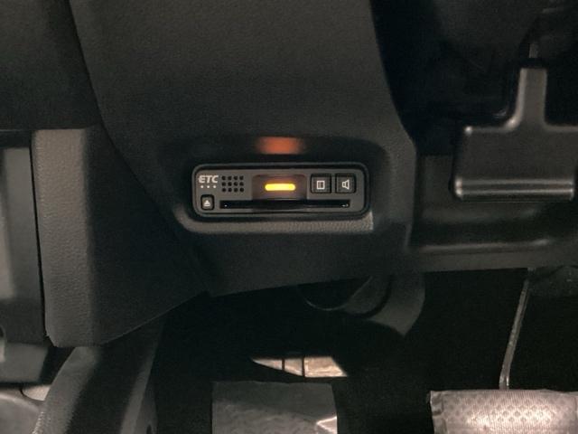 フィット １３Ｇ・Ｌホンダセンシング　フルオート・エアーコンディショナー（プラズマクラスター技術搭載）　ＥＴＣ車載器　サイドカーテンエアバック　Ｄレコ　ＵＳＢ　リアカメラ　エアバック　パワーウインドウ　記録簿　キーフリーシステム　ＶＳＡ（14枚目）