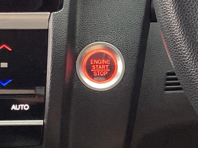 フィット １３Ｇ・Ｌホンダセンシング　フルオート・エアーコンディショナー（プラズマクラスター技術搭載）　ＥＴＣ車載器　サイドカーテンエアバック　Ｄレコ　ＵＳＢ　リアカメラ　エアバック　パワーウインドウ　記録簿　キーフリーシステム　ＶＳＡ（23枚目）