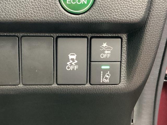 フィット １３Ｇ・Ｌホンダセンシング　フルオート・エアーコンディショナー（プラズマクラスター技術搭載）　ＥＴＣ車載器　サイドカーテンエアバック　Ｄレコ　ＵＳＢ　リアカメラ　エアバック　パワーウインドウ　記録簿　キーフリーシステム　ＶＳＡ（34枚目）