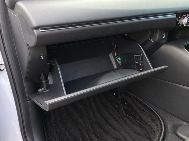 ヴェゼル ｅ：ＨＥＶＺ　ＥＴＣ／純正ナビ／バックモニター／ホンダセンシング　スマキ　Ｐトランク　フルオートエアコン　Ｄレコ　エアバッグ　両席エアバック　Ｒカメ　記録簿付　パワーウィンドウ　ＬＥＤランプ　ソナー　クルーズＣ（25枚目）