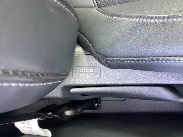 ヴェゼル ｅ：ＨＥＶＺ　ＥＴＣ／純正ナビ／バックモニター／ホンダセンシング　スマキ　Ｐトランク　フルオートエアコン　Ｄレコ　エアバッグ　両席エアバック　Ｒカメ　記録簿付　パワーウィンドウ　ＬＥＤランプ　ソナー　クルーズＣ（41枚目）