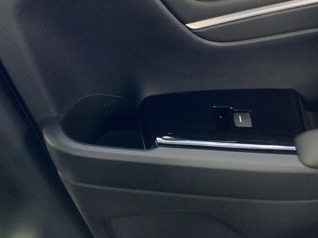 ヴェゼル ｅ：ＨＥＶＺ　ＥＴＣ／純正ナビ／バックモニター／ホンダセンシング　スマキ　Ｐトランク　フルオートエアコン　Ｄレコ　エアバッグ　両席エアバック　Ｒカメ　記録簿付　パワーウィンドウ　ＬＥＤランプ　ソナー　クルーズＣ（45枚目）