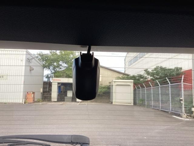 ヴェゼル ｅ：ＨＥＶＺ　ＥＴＣ／純正ナビ／バックモニター／ホンダセンシング　スマキ　Ｐトランク　フルオートエアコン　Ｄレコ　エアバッグ　両席エアバック　Ｒカメ　記録簿付　パワーウィンドウ　ＬＥＤランプ　ソナー　クルーズＣ（46枚目）