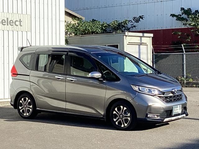 フリード＋ハイブリッド ハイブリッド・クロスター　ＥＴＣ／純正ナビ／バックモニター／ホンダセンシング／社外ドラレコ　シ－トヒ－タ－　Ｒカメラ　コーナーセンサー　ＶＳＡ　クルコン　ＬＥＤライト　サイドカーテンエアバック　フルセグＴＶ　フルオートエアコン（7枚目）