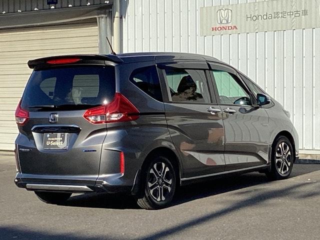 フリード＋ハイブリッド ハイブリッド・クロスター　ＥＴＣ／純正ナビ／バックモニター／ホンダセンシング／社外ドラレコ　シ－トヒ－タ－　Ｒカメラ　コーナーセンサー　ＶＳＡ　クルコン　ＬＥＤライト　サイドカーテンエアバック　フルセグＴＶ　フルオートエアコン（8枚目）