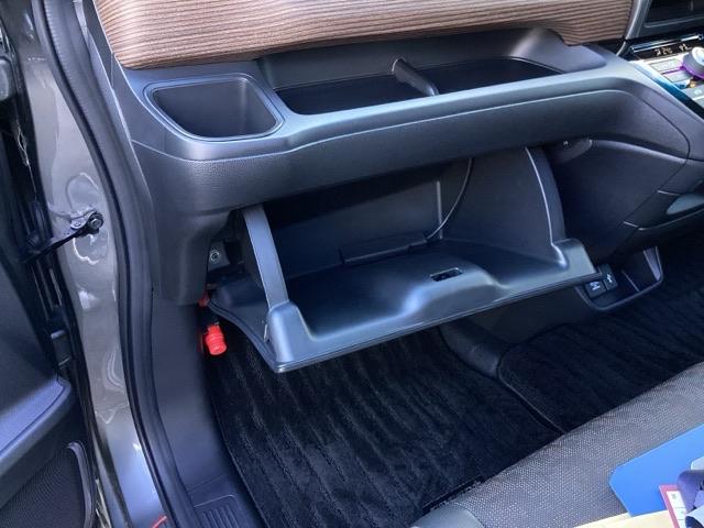 フリード＋ハイブリッド ハイブリッド・クロスター　ＥＴＣ／純正ナビ／バックモニター／ホンダセンシング／社外ドラレコ　シ－トヒ－タ－　Ｒカメラ　コーナーセンサー　ＶＳＡ　クルコン　ＬＥＤライト　サイドカーテンエアバック　フルセグＴＶ　フルオートエアコン（24枚目）