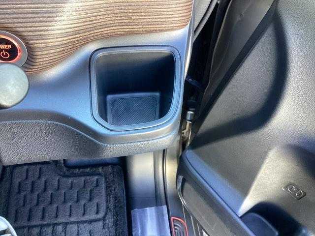 フリード＋ハイブリッド ハイブリッド・クロスター　ＥＴＣ／純正ナビ／バックモニター／ホンダセンシング／社外ドラレコ　シ－トヒ－タ－　Ｒカメラ　コーナーセンサー　ＶＳＡ　クルコン　ＬＥＤライト　サイドカーテンエアバック　フルセグＴＶ　フルオートエアコン（38枚目）