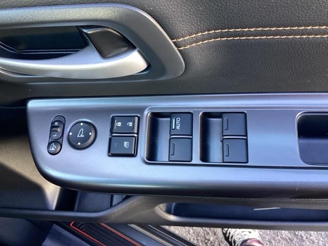 フリード＋ハイブリッド ハイブリッド・クロスター　ＥＴＣ／純正ナビ／バックモニター／ホンダセンシング／社外ドラレコ　シ－トヒ－タ－　Ｒカメラ　コーナーセンサー　ＶＳＡ　クルコン　ＬＥＤライト　サイドカーテンエアバック　フルセグＴＶ　フルオートエアコン（42枚目）