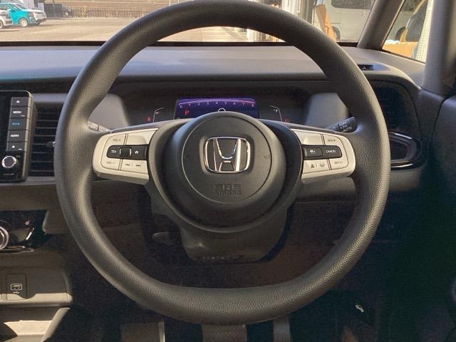 フィット ホーム20周年特別仕様車カーサ HondaCONNECTforGathers+ナビ装着用スペシャルパッケージ 16インチアルミホイール Casa専用装備 クリアランスソナー Bカメラ 記録簿 Sヒーター クルーズコントロール DVD(16枚目)