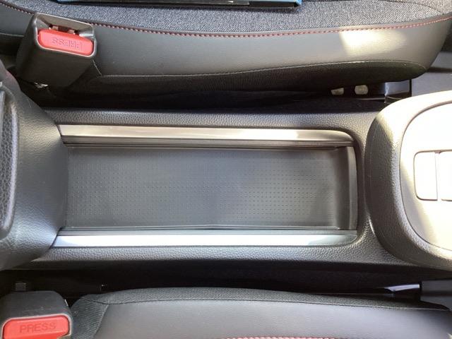 フィット ホーム20周年特別仕様車カーサ HondaCONNECTforGathers+ナビ装着用スペシャルパッケージ 16インチアルミホイール Casa専用装備 クリアランスソナー Bカメラ 記録簿 Sヒーター クルーズコントロール DVD(25枚目)