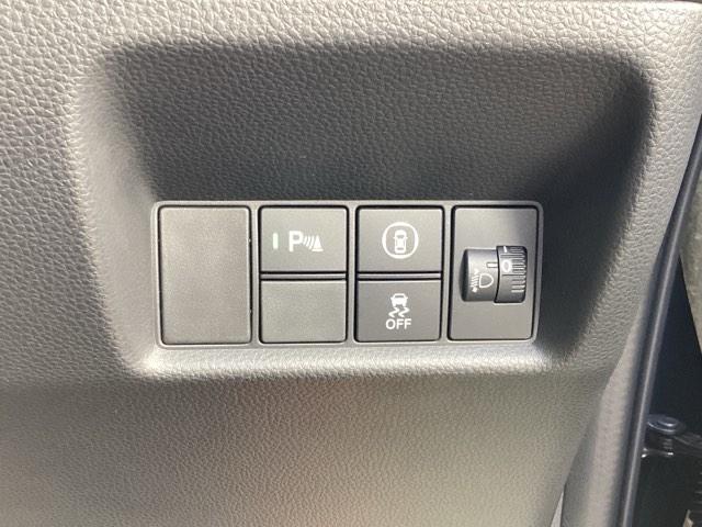 フィット ホーム20周年特別仕様車カーサ HondaCONNECTforGathers+ナビ装着用スペシャルパッケージ 16インチアルミホイール Casa専用装備 クリアランスソナー Bカメラ 記録簿 Sヒーター クルーズコントロール DVD(32枚目)