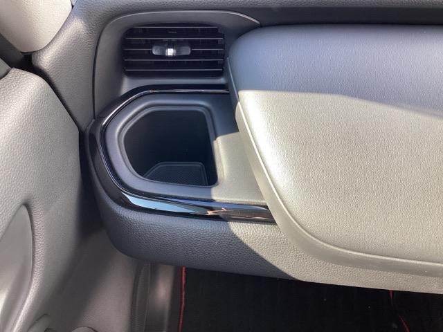 フィット ホーム20周年特別仕様車カーサ HondaCONNECTforGathers+ナビ装着用スペシャルパッケージ 16インチアルミホイール Casa専用装備 クリアランスソナー Bカメラ 記録簿 Sヒーター クルーズコントロール DVD(40枚目)