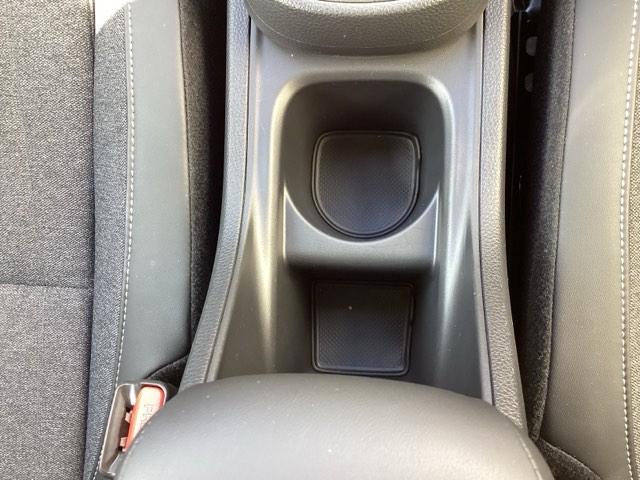 フィット ｅ：ＨＥＶホーム　ＨｏｎｄａＣＯＮＮＥＣＴｆｏｒＧａｔｈｅｒｓ＋ナビ装着用スペシャルパッケージ　クリソナ　助手席エアバッグ　運転席エアバッグ　１オナ　アイドリングストップ　ＬＥＤライト　ＵＳＢ接続　バックカメラ　ＡＢＳ（26枚目）