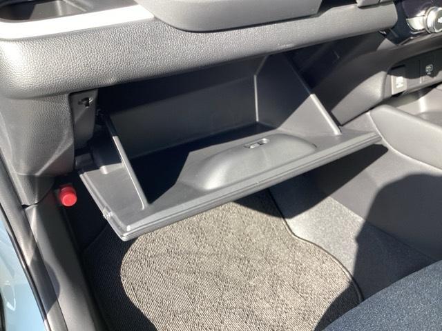 フィット ｅ：ＨＥＶホーム　ＨｏｎｄａＣＯＮＮＥＣＴｆｏｒＧａｔｈｅｒｓ＋ナビ装着用スペシャルパッケージ　クリソナ　助手席エアバッグ　運転席エアバッグ　１オナ　アイドリングストップ　ＬＥＤライト　ＵＳＢ接続　バックカメラ　ＡＢＳ（44枚目）