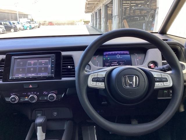 フィット クロスター HondaCONNECTforGathers+ナビ装着用スペシャルパッケージ パーキングセンサー スマートキ Aストップ USB カーテンエアバッグ クルーズコントロール オートエアコン パワステ(3枚目)