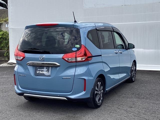 フリードハイブリッド ハイブリッド・クロスターホンダセンシング　メモリーナビ　ドラレコ　ＥＴＣ　リアカメラ　両側Ｐスライドドア　ＵＳＢ　オートクルーズコントロール　記録簿　ＤＶＤ再生可能　ＬＥＤライト　ＡＢＳ　盗難防止　シ－トヒ－タ－　スマ－トキ－　ＶＳＡ（9枚目）