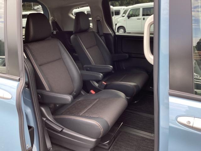 フリードハイブリッド ハイブリッド・クロスターホンダセンシング　メモリーナビ　ドラレコ　ＥＴＣ　リアカメラ　両側Ｐスライドドア　ＵＳＢ　オートクルーズコントロール　記録簿　ＤＶＤ再生可能　ＬＥＤライト　ＡＢＳ　盗難防止　シ－トヒ－タ－　スマ－トキ－　ＶＳＡ（19枚目）