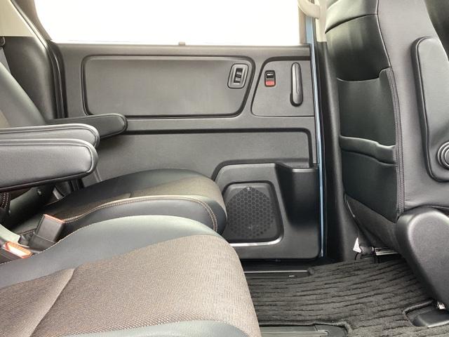 フリードハイブリッド ハイブリッド・クロスターホンダセンシング　メモリーナビ　ドラレコ　ＥＴＣ　リアカメラ　両側Ｐスライドドア　ＵＳＢ　オートクルーズコントロール　記録簿　ＤＶＤ再生可能　ＬＥＤライト　ＡＢＳ　盗難防止　シ－トヒ－タ－　スマ－トキ－　ＶＳＡ（30枚目）