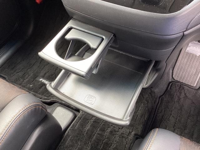 フリードハイブリッド ハイブリッド・クロスターホンダセンシング　メモリーナビ　ドラレコ　ＥＴＣ　リアカメラ　両側Ｐスライドドア　ＵＳＢ　オートクルーズコントロール　記録簿　ＤＶＤ再生可能　ＬＥＤライト　ＡＢＳ　盗難防止　シ－トヒ－タ－　スマ－トキ－　ＶＳＡ（34枚目）