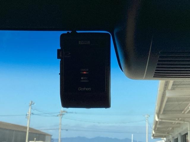 N-BOXカスタム G・Lホンダセンシング ETC/純正ナビ/バックモニター/ホンダセンシング 地デジTV 整備記録簿 助手席エアバッグ キーレス シートH アイドリングST セキュリティーアラーム スマ-トキ- コーナーセンサ リアカメラ(13枚目)