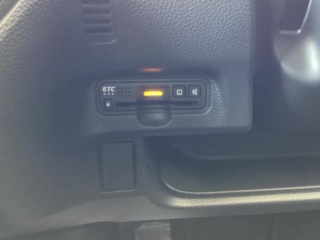 N-BOXカスタム G・Lホンダセンシング ETC/純正ナビ/バックモニター/ホンダセンシング 地デジTV 整備記録簿 助手席エアバッグ キーレス シートH アイドリングST セキュリティーアラーム スマ-トキ- コーナーセンサ リアカメラ(14枚目)