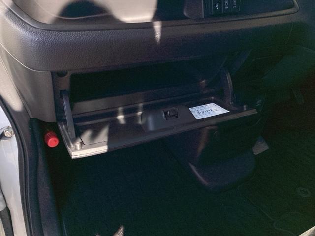 N-BOXカスタム G・Lホンダセンシング ETC/純正ナビ/バックモニター/ホンダセンシング 地デジTV 整備記録簿 助手席エアバッグ キーレス シートH アイドリングST セキュリティーアラーム スマ-トキ- コーナーセンサ リアカメラ(24枚目)
