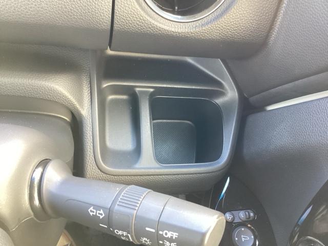 N-BOXカスタム G・Lホンダセンシング ETC/純正ナビ/バックモニター/ホンダセンシング 地デジTV 整備記録簿 助手席エアバッグ キーレス シートH アイドリングST セキュリティーアラーム スマ-トキ- コーナーセンサ リアカメラ(41枚目)