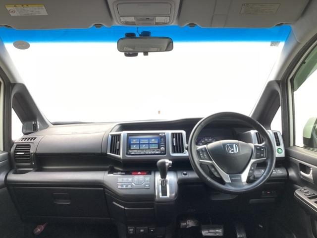 ステップワゴンスパーダ Ｚインターナビセレクション　ＨＤＤナビ　リアカメラ　ＥＴＣ　両側自動スライドドア　Ｒカメラ　横滑り防止機能　オートクルーズ　パワステ　フルセグ　スマ－トキ－　ＡＢＳ　パワーウィンドウ　エアバッグ　キーレスエントリーキー　禁煙車両（2枚目）