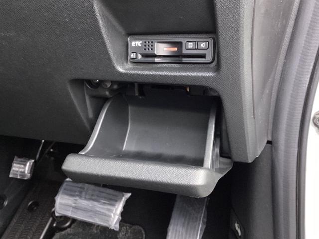 ステップワゴンスパーダ Ｚインターナビセレクション　ＨＤＤナビ　リアカメラ　ＥＴＣ　両側自動スライドドア　Ｒカメラ　横滑り防止機能　オートクルーズ　パワステ　フルセグ　スマ－トキ－　ＡＢＳ　パワーウィンドウ　エアバッグ　キーレスエントリーキー　禁煙車両（13枚目）