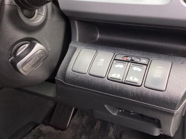 ステップワゴンスパーダ Ｚインターナビセレクション　ＨＤＤナビ　リアカメラ　ＥＴＣ　両側自動スライドドア　Ｒカメラ　横滑り防止機能　オートクルーズ　パワステ　フルセグ　スマ－トキ－　ＡＢＳ　パワーウィンドウ　エアバッグ　キーレスエントリーキー　禁煙車両（14枚目）