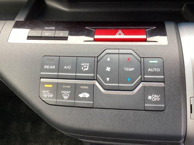 ステップワゴンスパーダ Ｚインターナビセレクション　ＨＤＤナビ　リアカメラ　ＥＴＣ　両側自動スライドドア　Ｒカメラ　横滑り防止機能　オートクルーズ　パワステ　フルセグ　スマ－トキ－　ＡＢＳ　パワーウィンドウ　エアバッグ　キーレスエントリーキー　禁煙車両（15枚目）