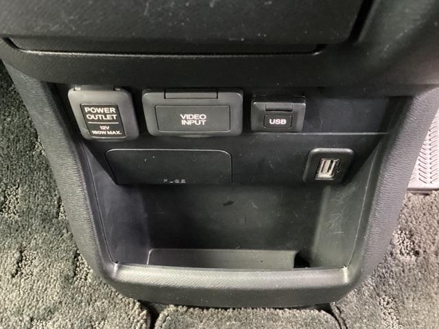 ステップワゴンスパーダ Ｚインターナビセレクション　ＨＤＤナビ　リアカメラ　ＥＴＣ　両側自動スライドドア　Ｒカメラ　横滑り防止機能　オートクルーズ　パワステ　フルセグ　スマ－トキ－　ＡＢＳ　パワーウィンドウ　エアバッグ　キーレスエントリーキー　禁煙車両（16枚目）