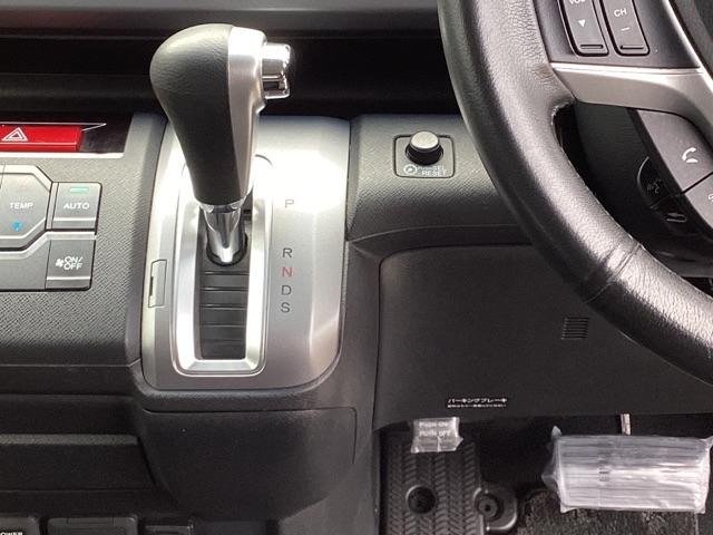 ステップワゴンスパーダ Ｚインターナビセレクション　ＨＤＤナビ　リアカメラ　ＥＴＣ　両側自動スライドドア　Ｒカメラ　横滑り防止機能　オートクルーズ　パワステ　フルセグ　スマ－トキ－　ＡＢＳ　パワーウィンドウ　エアバッグ　キーレスエントリーキー　禁煙車両（23枚目）