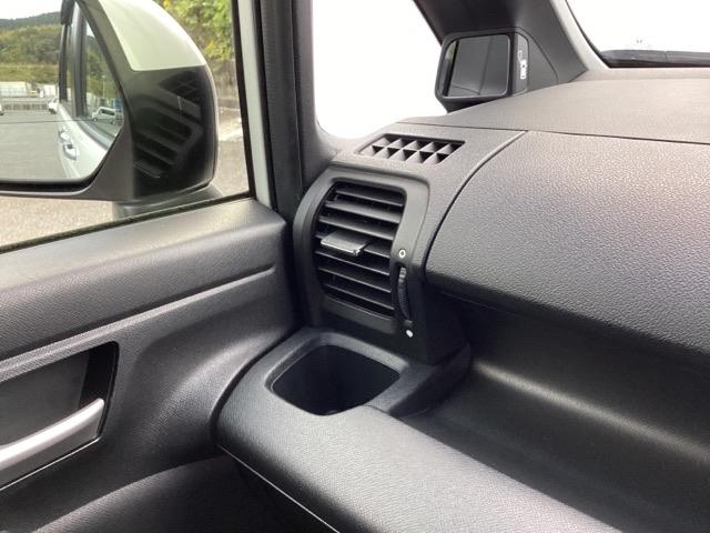 ステップワゴンスパーダ Ｚインターナビセレクション　ＨＤＤナビ　リアカメラ　ＥＴＣ　両側自動スライドドア　Ｒカメラ　横滑り防止機能　オートクルーズ　パワステ　フルセグ　スマ－トキ－　ＡＢＳ　パワーウィンドウ　エアバッグ　キーレスエントリーキー　禁煙車両（33枚目）