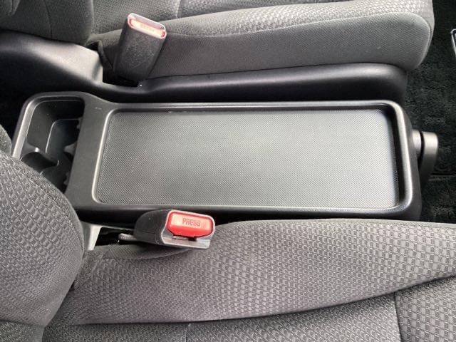 ステップワゴンスパーダ Ｚインターナビセレクション　ＨＤＤナビ　リアカメラ　ＥＴＣ　両側自動スライドドア　Ｒカメラ　横滑り防止機能　オートクルーズ　パワステ　フルセグ　スマ－トキ－　ＡＢＳ　パワーウィンドウ　エアバッグ　キーレスエントリーキー　禁煙車両（35枚目）