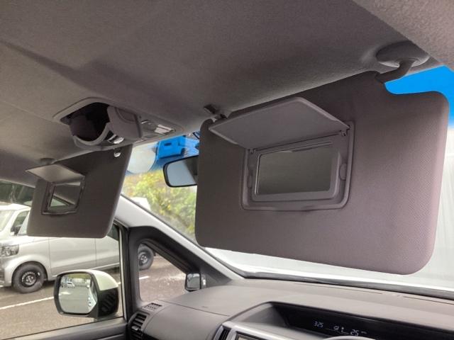 ステップワゴンスパーダ Ｚインターナビセレクション　ＨＤＤナビ　リアカメラ　ＥＴＣ　両側自動スライドドア　Ｒカメラ　横滑り防止機能　オートクルーズ　パワステ　フルセグ　スマ－トキ－　ＡＢＳ　パワーウィンドウ　エアバッグ　キーレスエントリーキー　禁煙車両（36枚目）