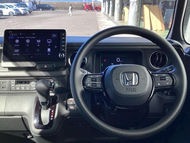 Ｎ－ＢＯＸカスタム ベースグレード　ＥＴＣ／純正ナビ／バックモニター／ホンダセンシング　ＵＳＢ接続　ＣＭＢＳ　Ｄレコ　１オーナー　ベンチシート　オートエアコン　スマートキ　ＬＥＤ　盗難防止装置　クルコン　バックカメラ　フルセグＴＶ（3枚目）