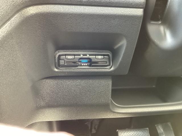 Ｎ－ＢＯＸカスタム ベースグレード　ＥＴＣ／純正ナビ／バックモニター／ホンダセンシング　ＵＳＢ接続　ＣＭＢＳ　Ｄレコ　１オーナー　ベンチシート　オートエアコン　スマートキ　ＬＥＤ　盗難防止装置　クルコン　バックカメラ　フルセグＴＶ（14枚目）