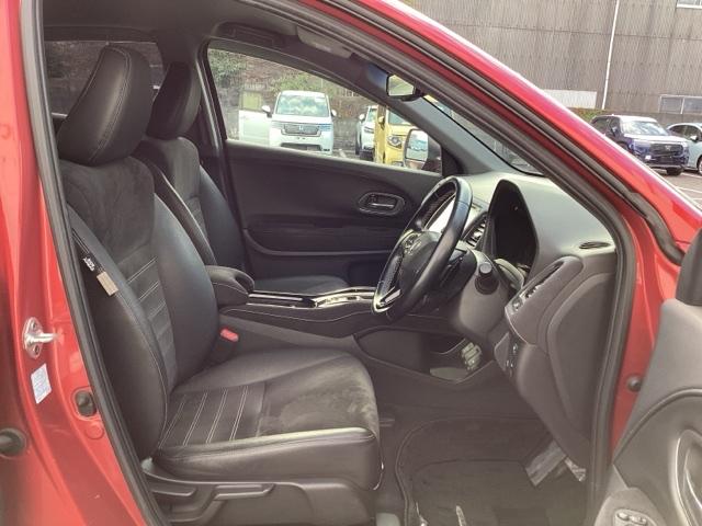 ヴェゼル ＲＳ・ホンダセンシング　ＥＴＣ／純正ナビ／バックモニター／ホンダセンシング　盗難防止　サイドエアバック　スマ－トキ－　シートヒータ　ＬＥＤライト　地デジＴＶ　フルオートエアコン　整備記録簿　ＤＶＤ　横滑り防止機能　ナビ＆ＴＶ（17枚目）