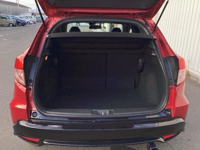 ヴェゼル ＲＳ・ホンダセンシング　ＥＴＣ／純正ナビ／バックモニター／ホンダセンシング　盗難防止　サイドエアバック　スマ－トキ－　シートヒータ　ＬＥＤライト　地デジＴＶ　フルオートエアコン　整備記録簿　ＤＶＤ　横滑り防止機能　ナビ＆ＴＶ（19枚目）