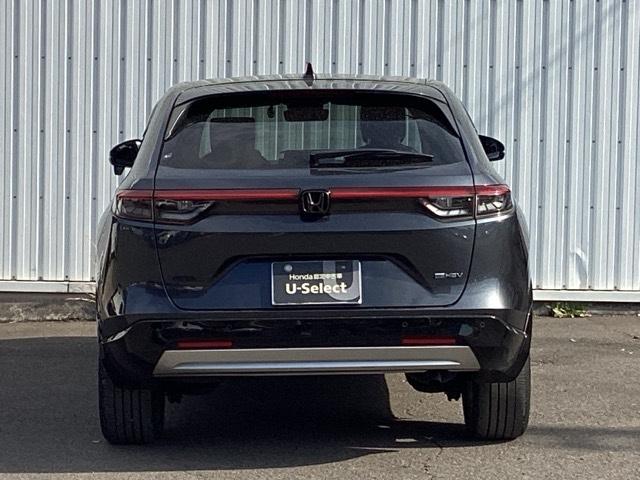 ヴェゼル ｅ：ＨＥＶＺ　スマキ　フルオートエアコン　Ｄレコ　エアバッグ　両席エアバック　Ｒカメ　記録簿付　パワーウィンドウ　ＬＥＤランプ　ソナー　クルーズＣ　ナビ＆ＴＶ　キーレスエントリー　横滑り防止装置（9枚目）